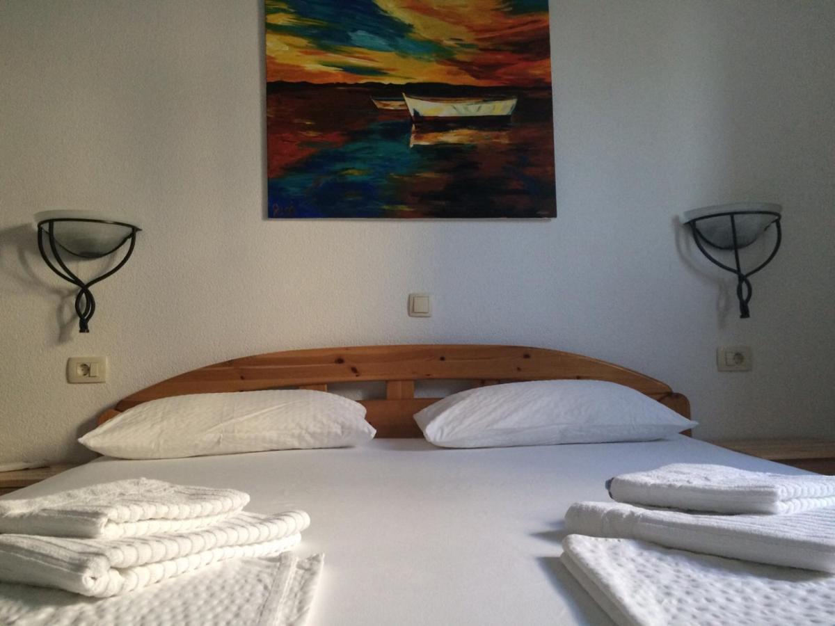 Apartments Lucija Brela Extérieur photo